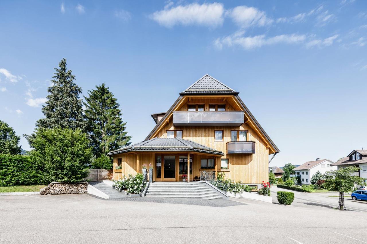 Hotel Schlegelhof Kirchzarten Exterior foto